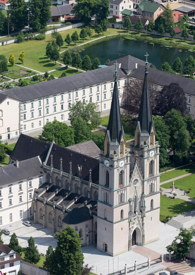 Hotel Die Traube Admont Eksteriør billede